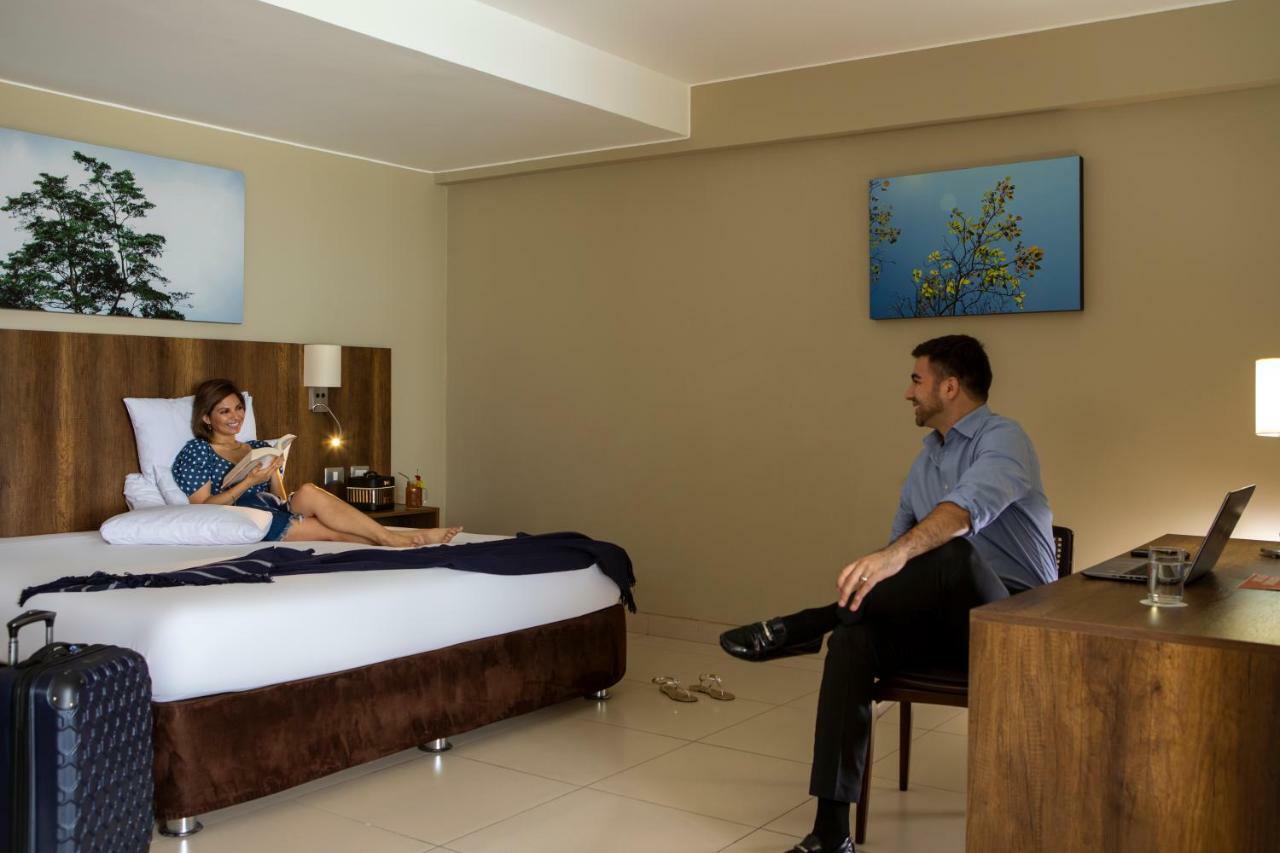 Casa Andina Select Пукальпа Экстерьер фото